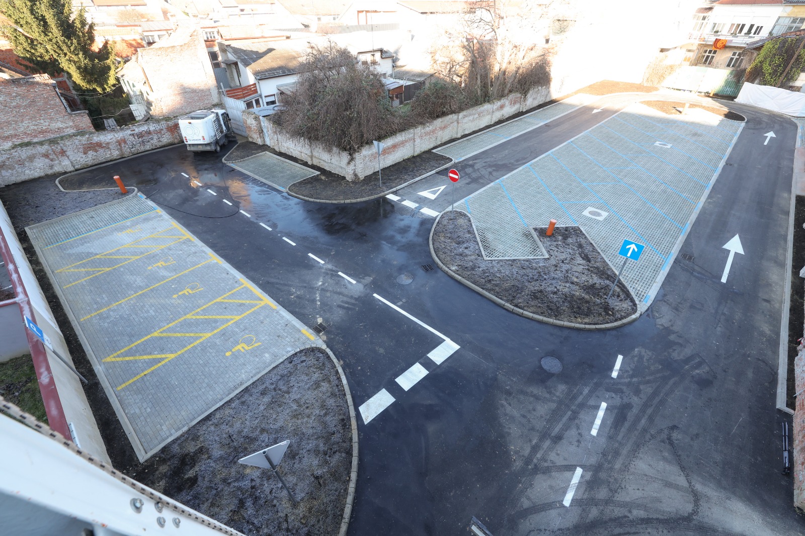 Novouređeno parkiralište Zeko otvoreno za promet. U zadnjih godinu dana izgrađeno 560 novih parkirališnih mjesta